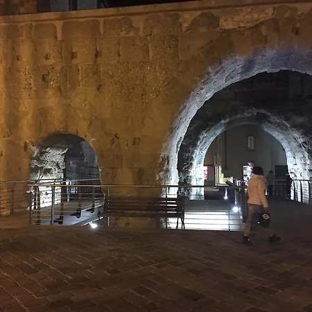 Lägenhet Palu Vacanze: Cuore Del Centro Storico Aosta